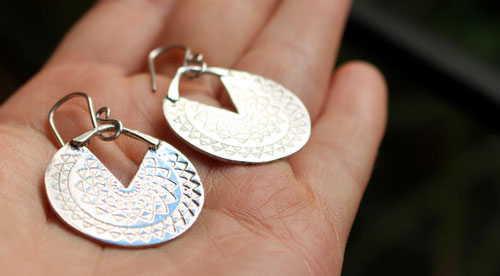 Sol Inca, aretes astro prehispánico en plata