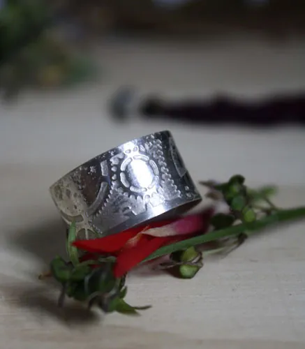 Steampunk, anillo de engranajes neovictorianos en plata