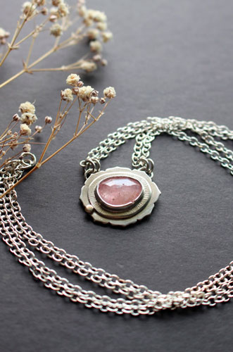 Supernova zafiro, collar de astronomía en plata, oro y zafiro rosa