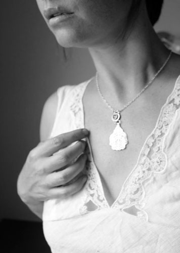 The legend of the oak, tree of history necklace in silver and peridot