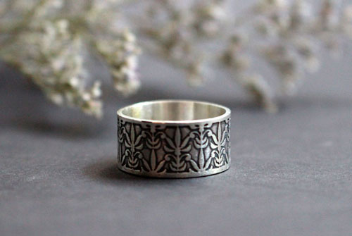 The lily of Mucha, Art Nouveau flower ring in sterling silver