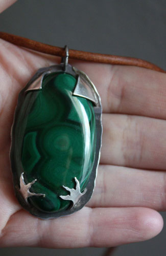 The raven kingdom, Nordic bird necklace in silver and malachite