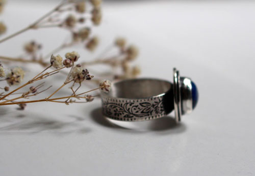 The reflection of the stars, nocturnal pond ring in silver and lapis lazuli