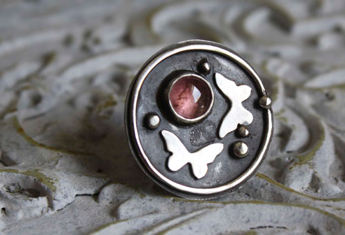 To die with the roses, butterfly totem ring in silver and pink tourmaline