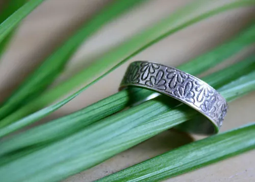 Tranquilidad, anillo flor de hortensia en plata