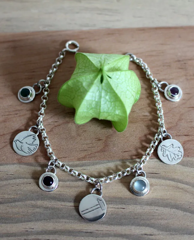 Tribu, pulsera familia en plata, amatista, alejandrita, piedra de luna y ónix