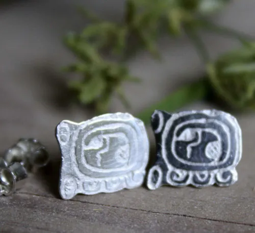 Tzolkin, aretes tipo broquel del calendario maya en plata