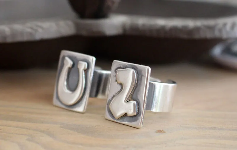 U2, anillo logotipo del álbum Achtung Baby en plata