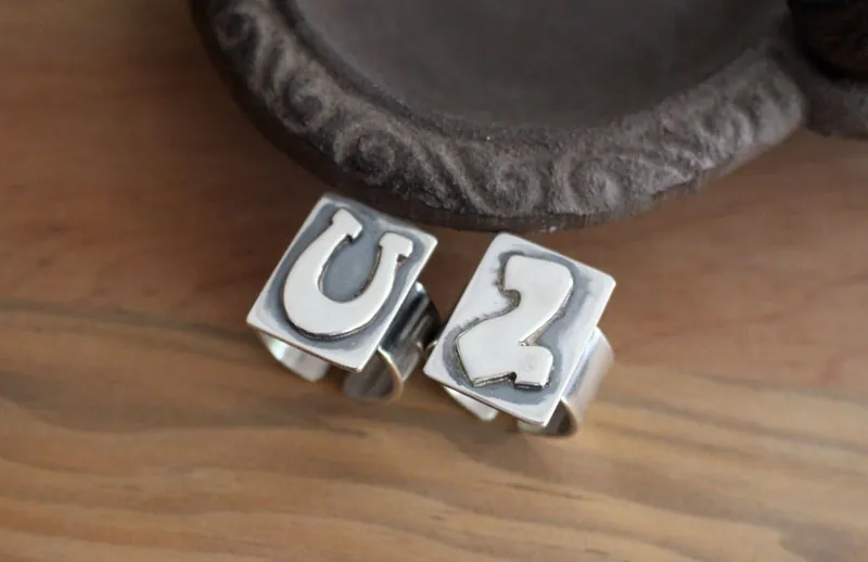 U2, anillo logotipo del álbum Achtung Baby en plata