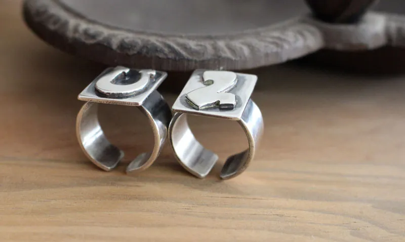 U2, anillo logotipo del álbum Achtung Baby en plata
