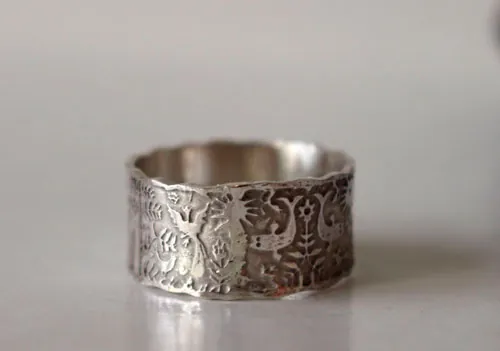 Un mundo imaginario, anillo étnico otomí de México en plata