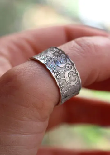 Un mundo imaginario, anillo étnico otomí de México en plata