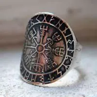 Vegvísir, anillo vikingo en plata