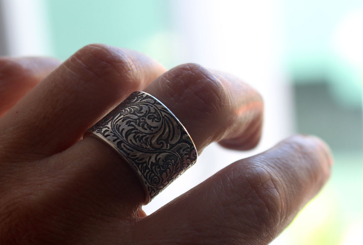 Victoriana, anillo elegancia barroca en plata