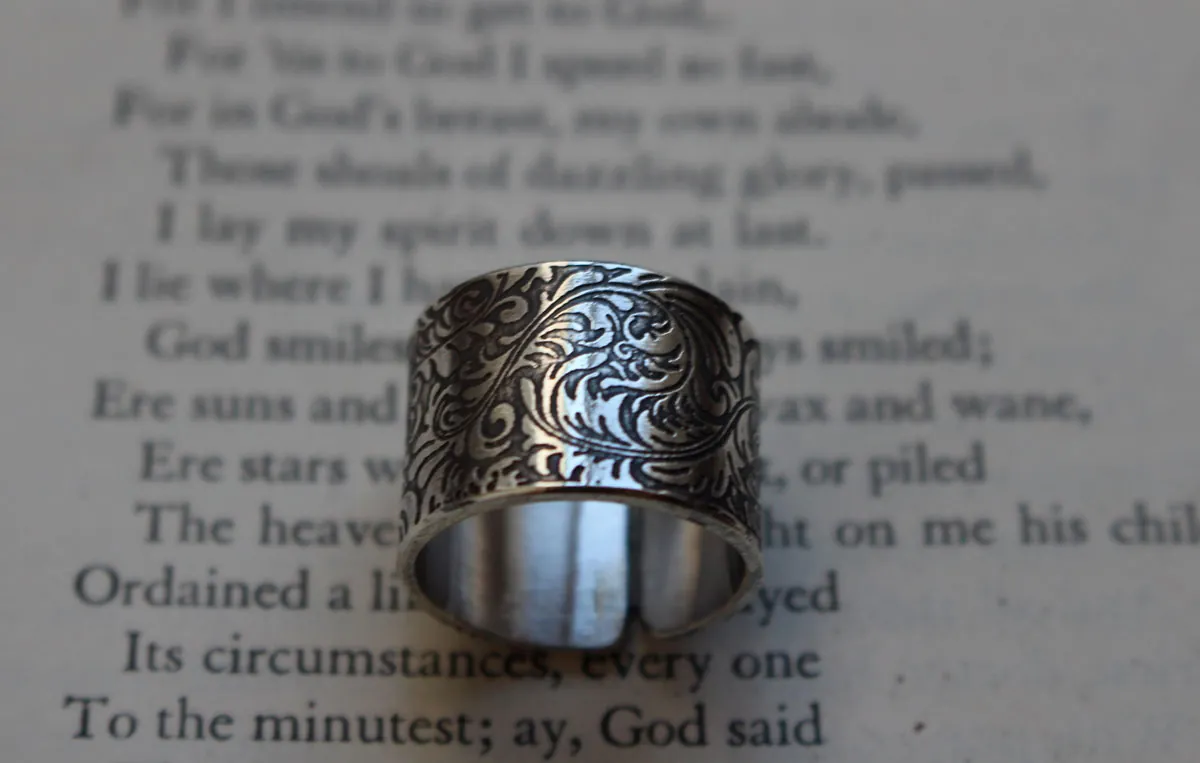 Victoriana, anillo elegancia barroca en plata