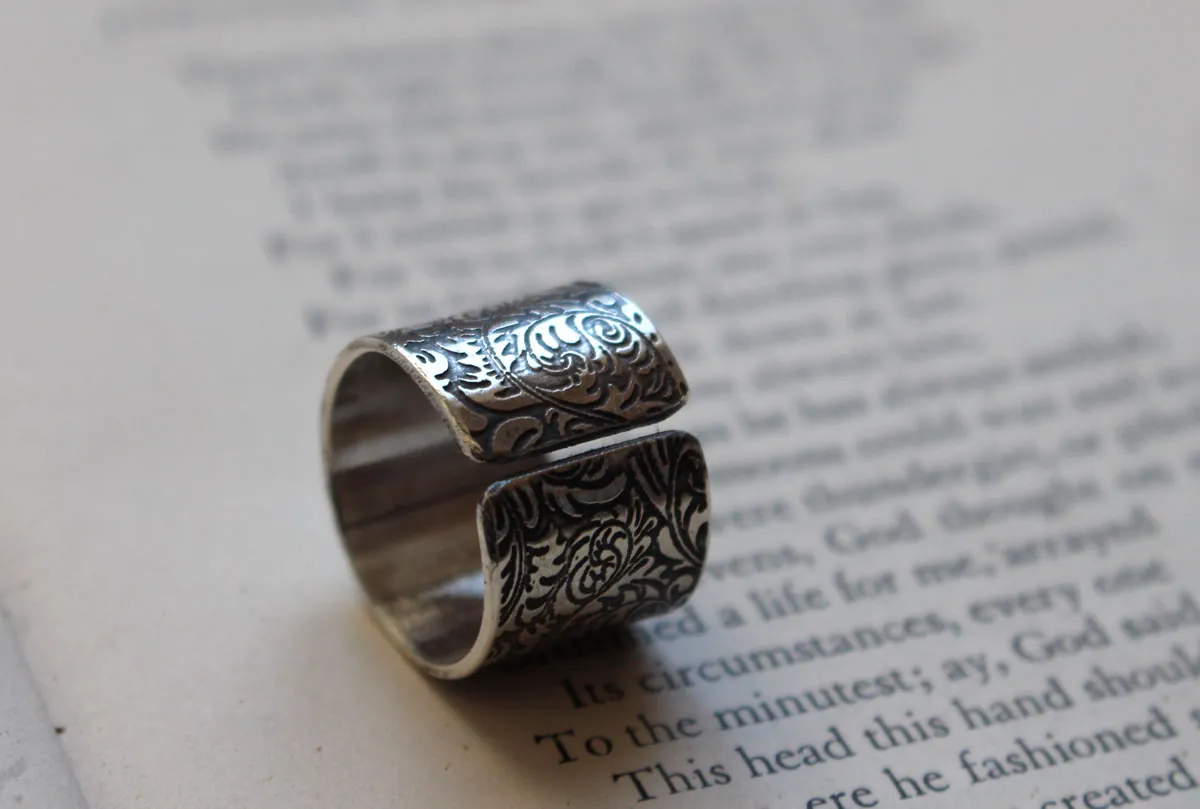 Victoriana, anillo elegancia barroca en plata