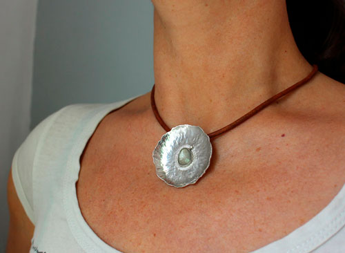 Water lily in the rain, aquatic leaf necklace in silver and sapphire