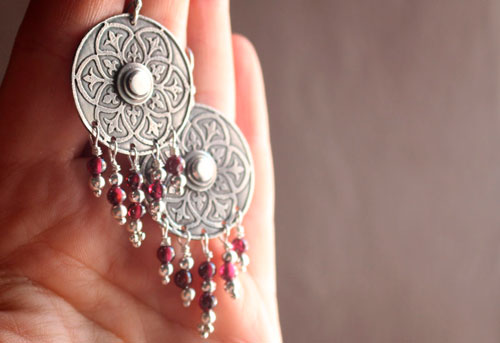 Whisper of the shield, medieval earrings in silver and garnet