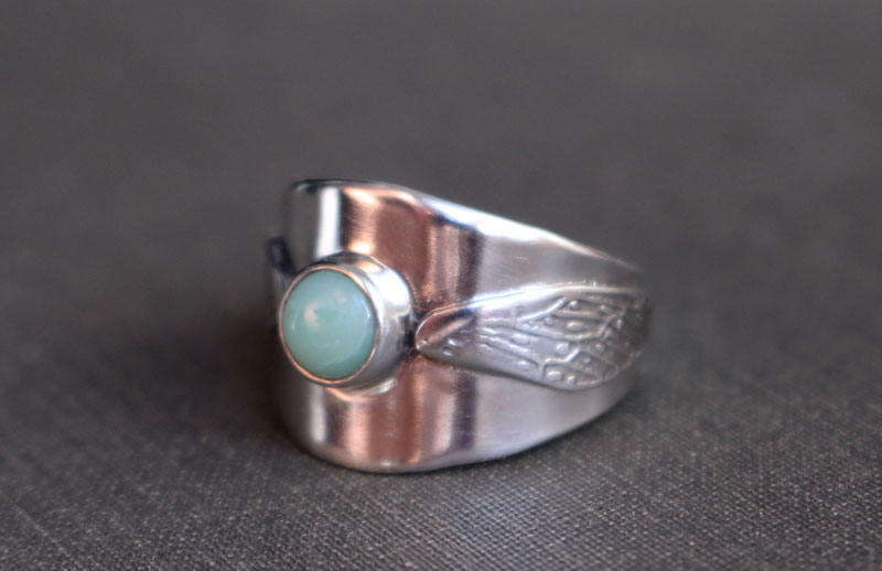 Wingbeats, Harry Potter golden snitch ring in silver and chrysoprase