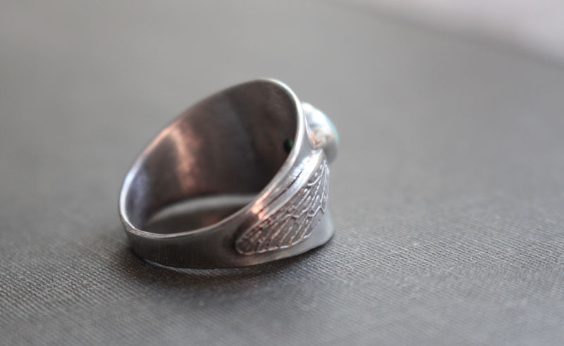 Wingbeats, Harry Potter golden snitch ring in silver and chrysoprase