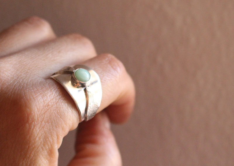 Wingbeats, Harry Potter golden snitch ring in silver and chrysoprase
