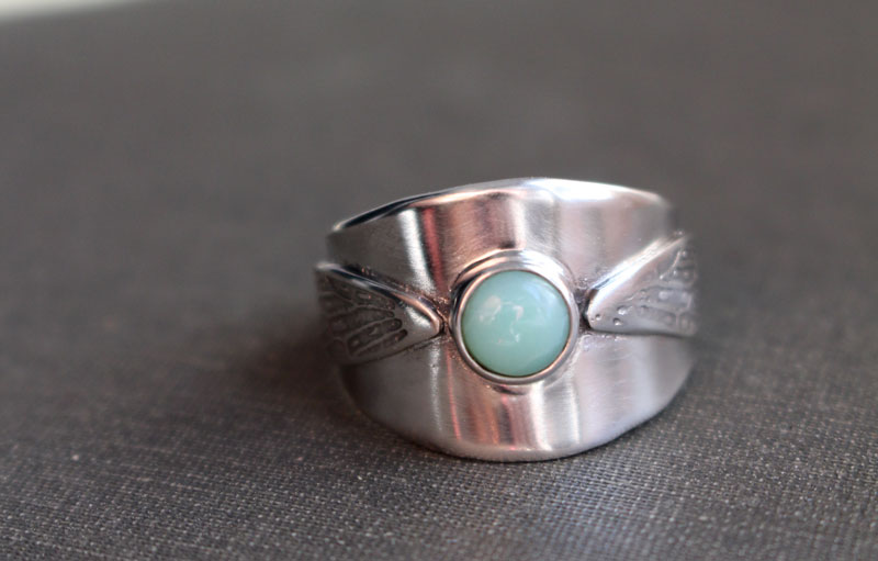Wingbeats, Harry Potter golden snitch ring in silver and chrysoprase