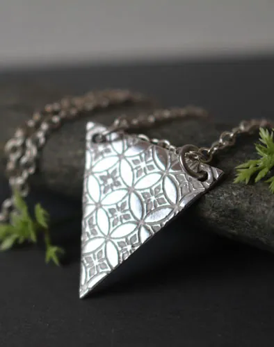 Yashiro, collar santuario shippo japonés en plata