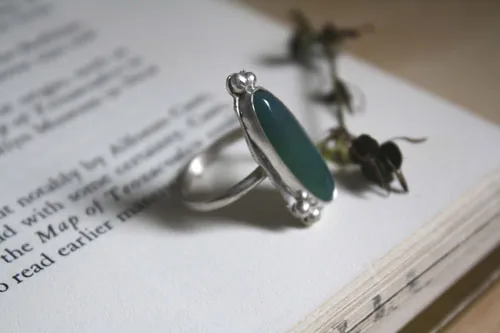 Zéphyrine, anillo con piedra a elegir en plata, ónix, ojo de tigre, howlita, ágata roja o ágata verde